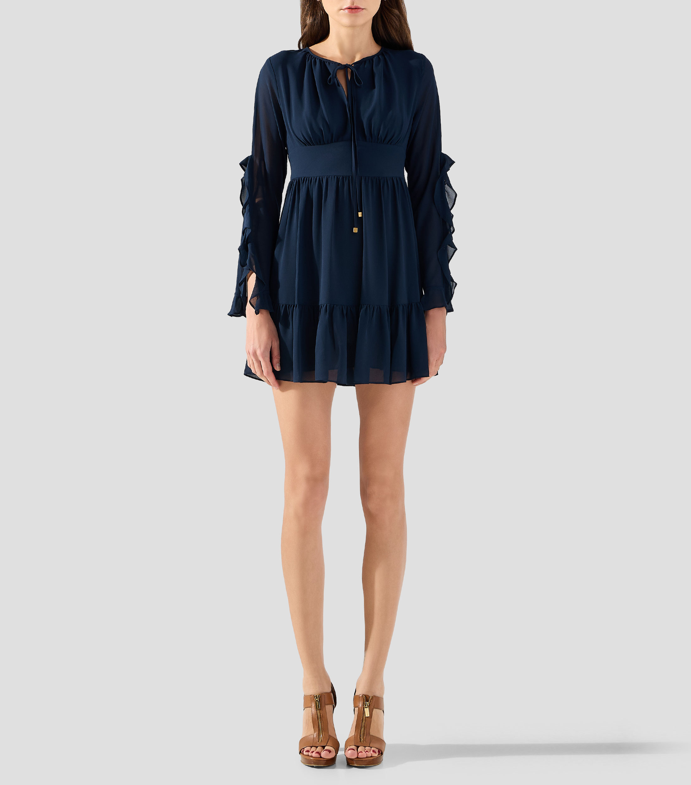 Vestido corto manga larga liso Mujer